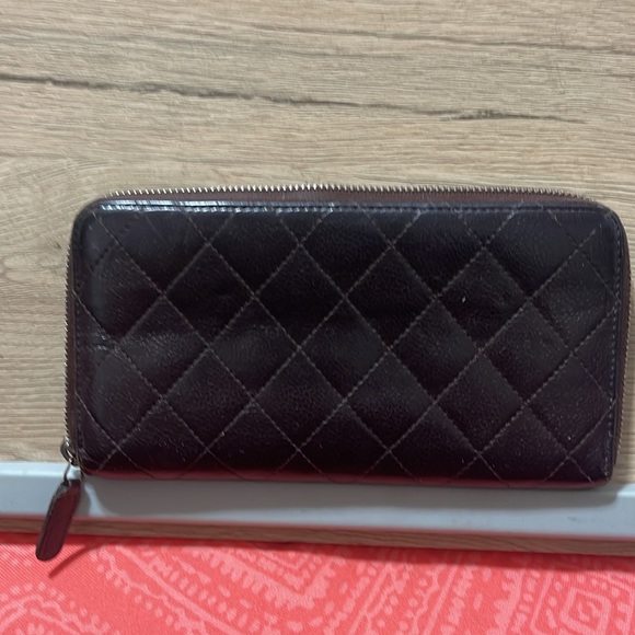 Chanel Interlocking CC Logo Continental Wallet - Picture 2 of 7